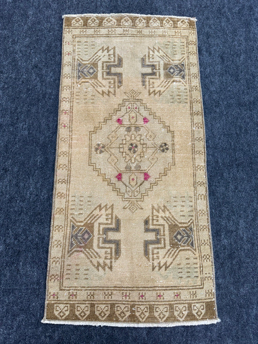 Turkish Yastik Rug  1'9" x  3'7" #24283