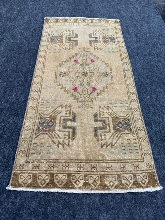 Turkish Yastik Rug  1'9" x  3'7" #24283