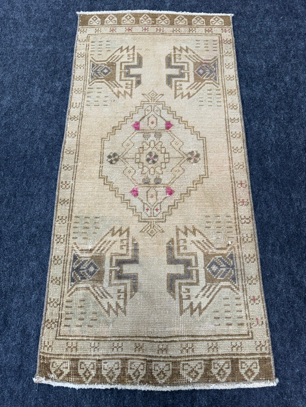 Turkish Yastik Rug  1'9" x  3'7" #24283