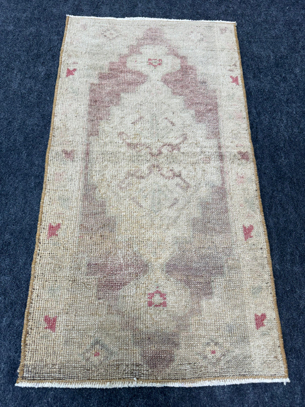 Turkish Yastik Rug  1'8" x  3' #24285