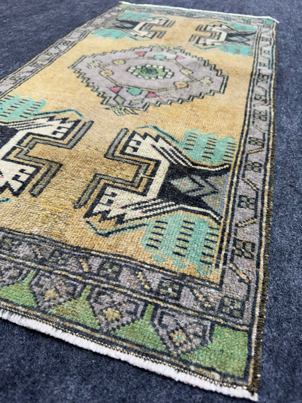 Turkish Yastik Rug  1'8" x  3'4" #24273