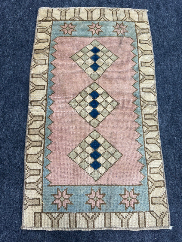 Turkish Yastik Rug  1'8" x  2'11" #24278