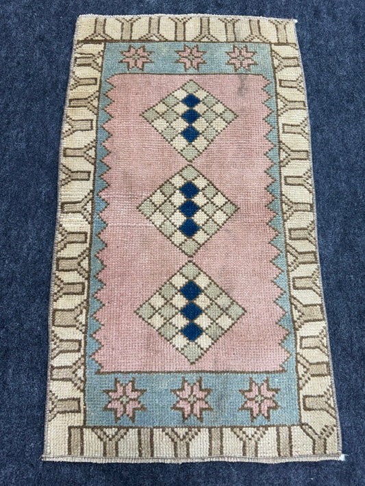 Turkish Yastik Rug  1'8" x  2'11" #24278