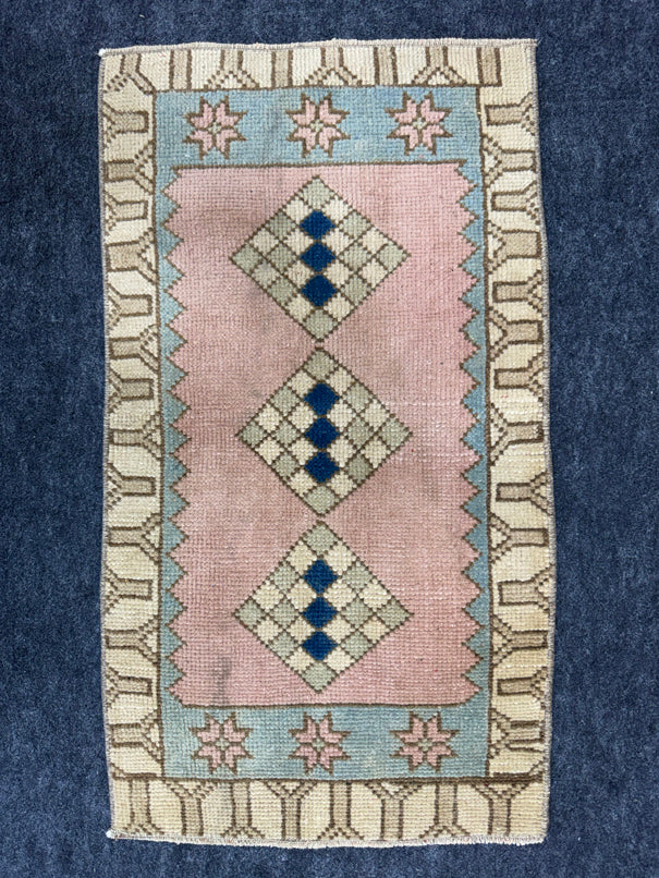 Turkish Yastik Rug  1'8" x  2'11" #24278