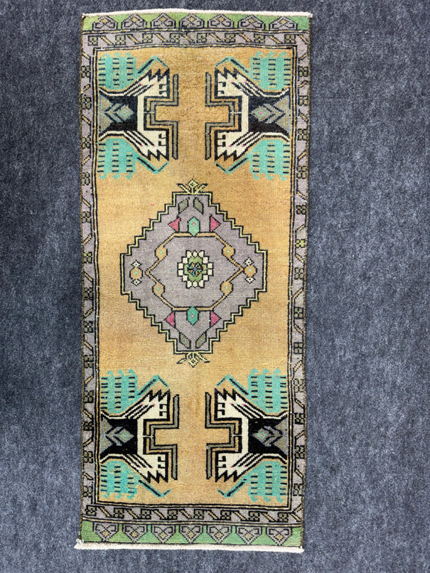 Turkish Yastik Rug  1'6" x  3'8" #24275
