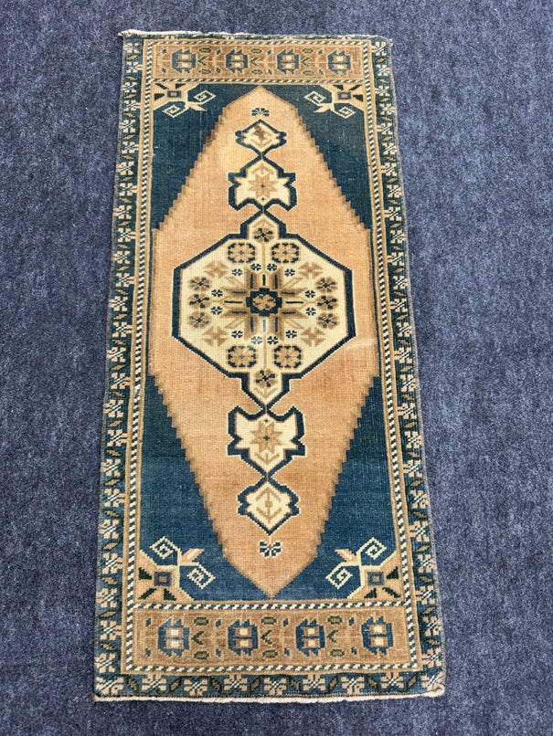 Turkish Yastik Rug  1'6" x  3'4" #24274