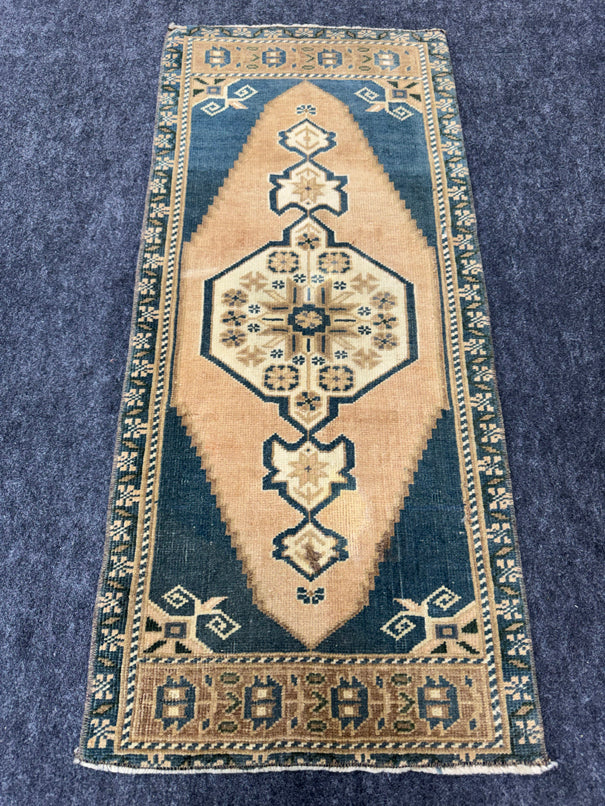 Turkish Yastik Rug  1'6" x  3'4" #24274