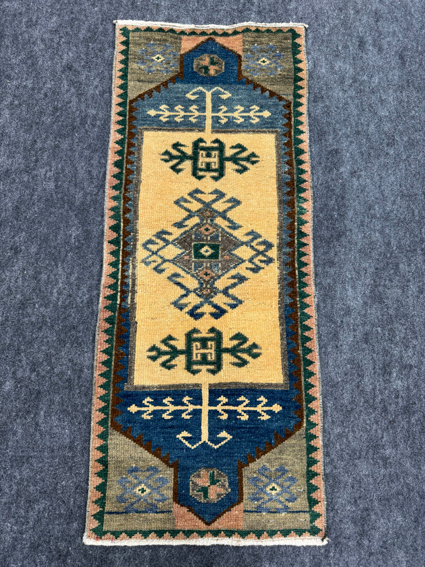 Turkish Yastik Rug  1'4" x  3'4" #24270