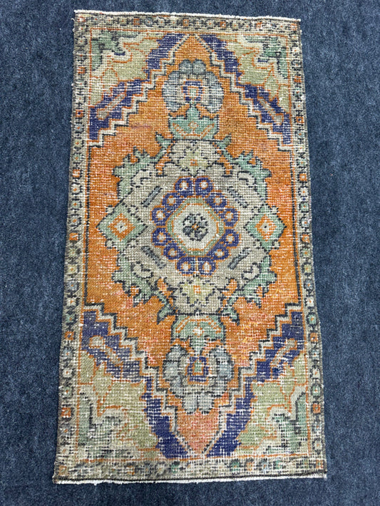 Turkish Yastik Rug  1'6" x  2'11" #24268