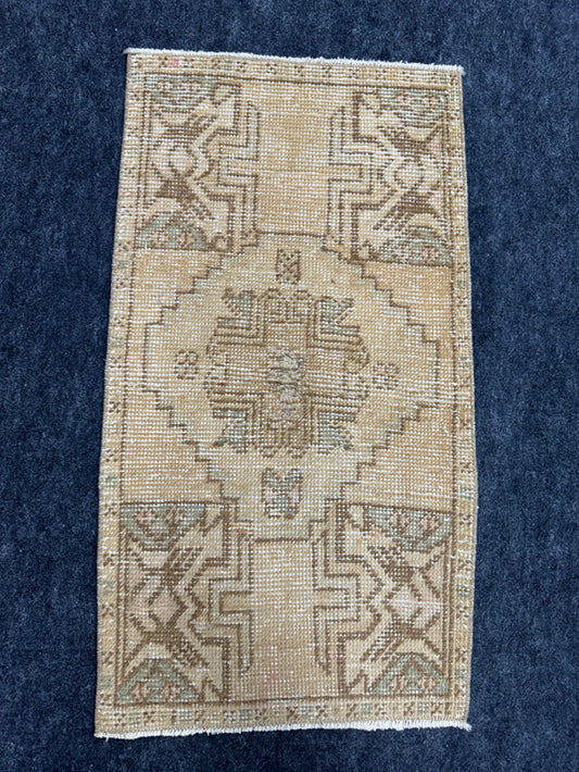 Turkish Yastik Rug  1'7" x  2'11" #24267
