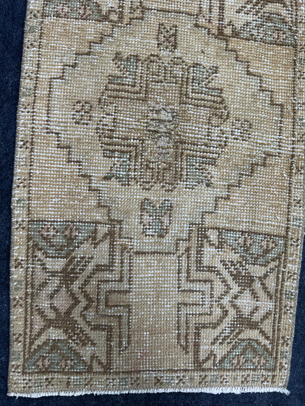 Turkish Yastik Rug  1'7" x  2'11" #24267