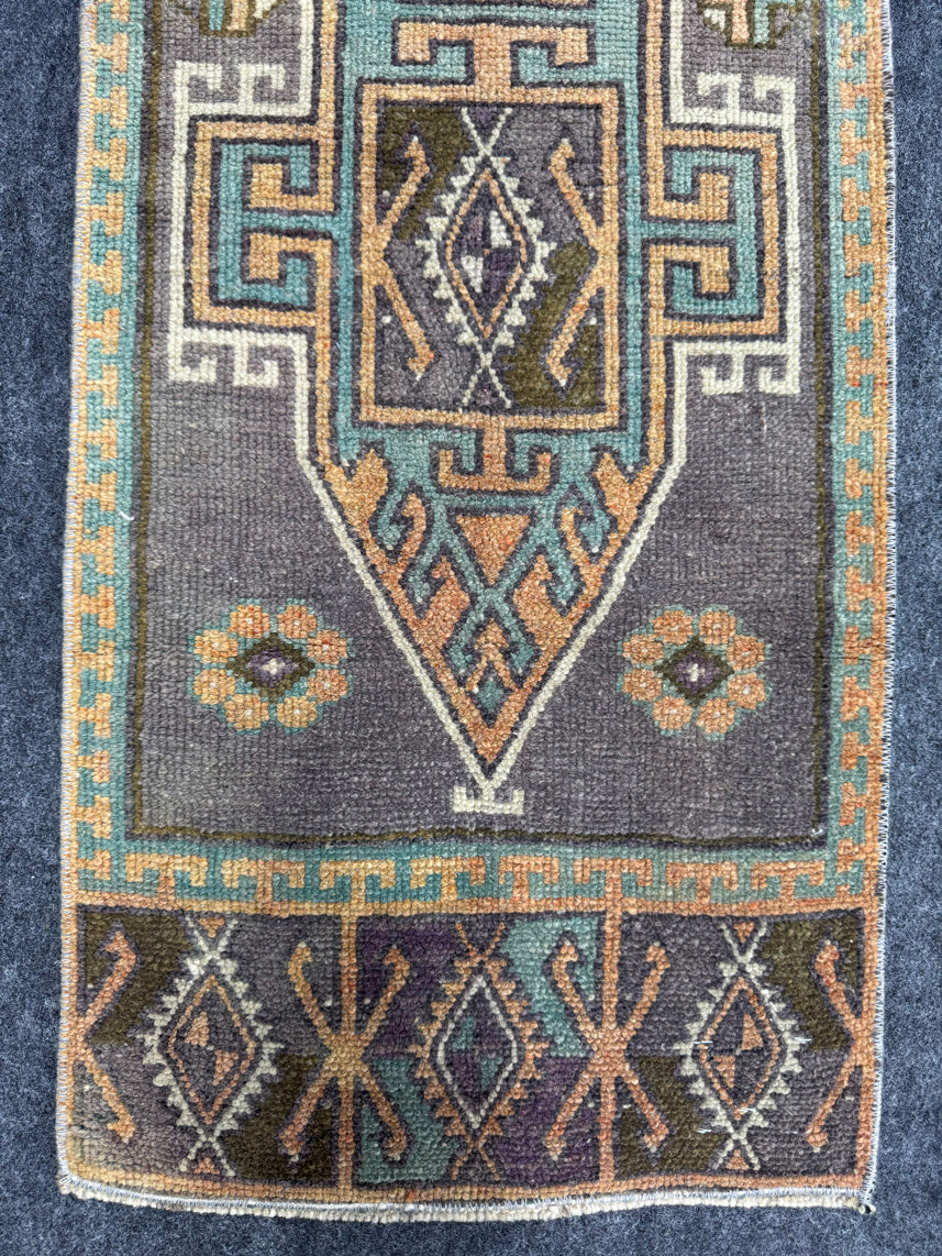 Turkish Yastik Rug  1'4" x  4'1" #24266