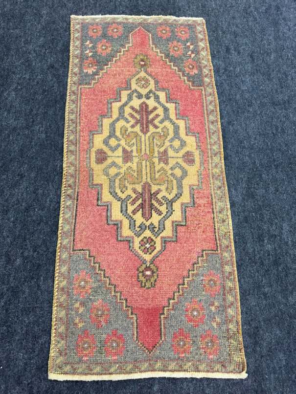 Turkish Yastik Rug  1'8" x  3'10" #24264