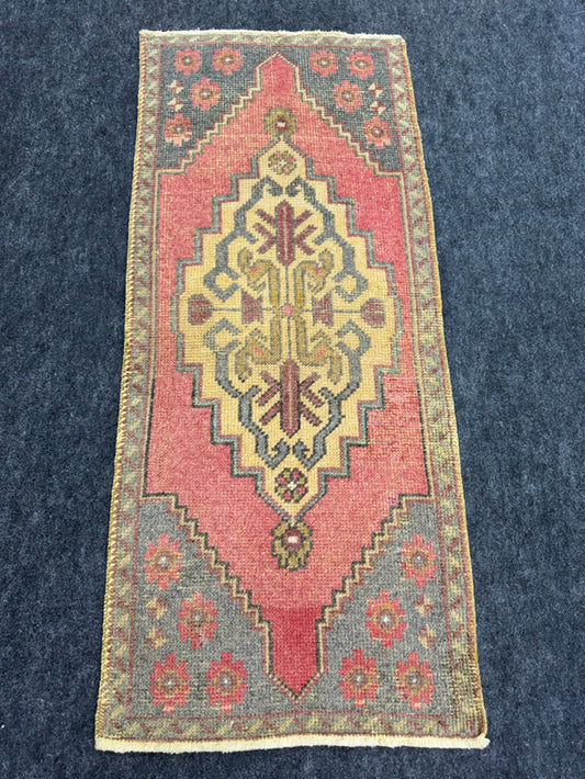 Turkish Yastik Rug  1'8" x  3'10" #24264