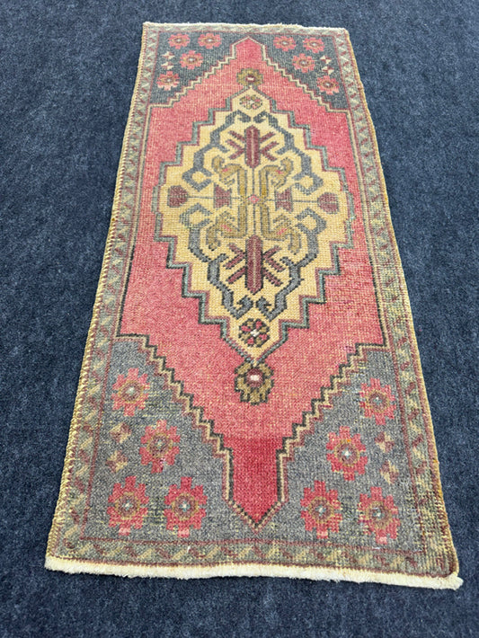 Turkish Yastik Rug  1'8" x  3'10" #24264