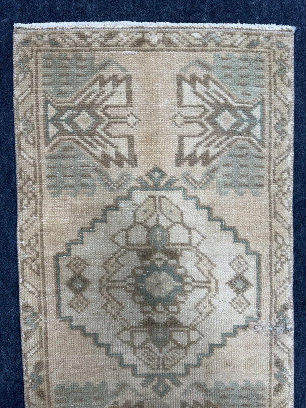 Turkish Yastik Rug  1'7" x  3' #24263