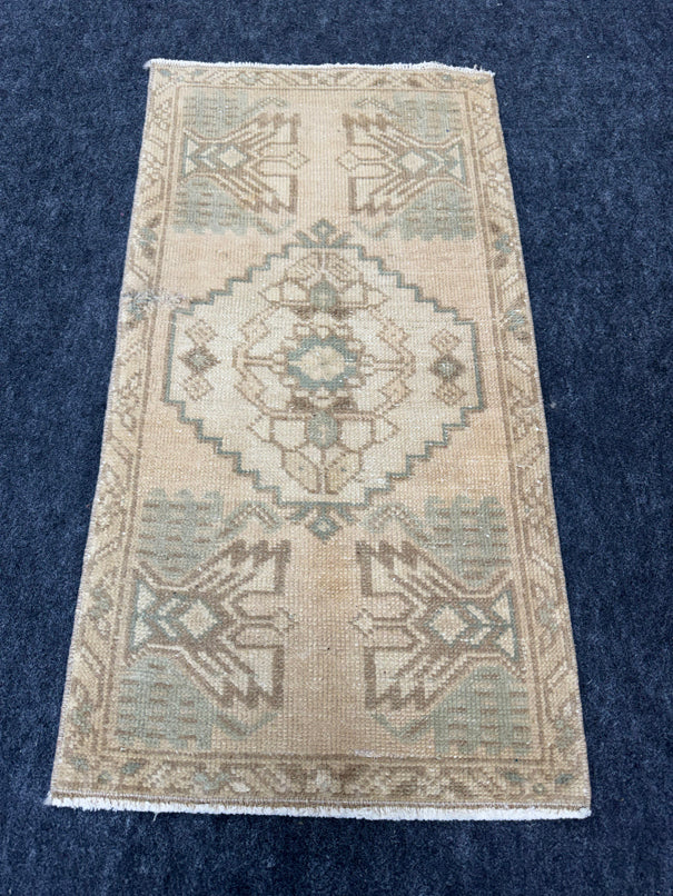 Turkish Yastik Rug  1'7" x  3' #24263