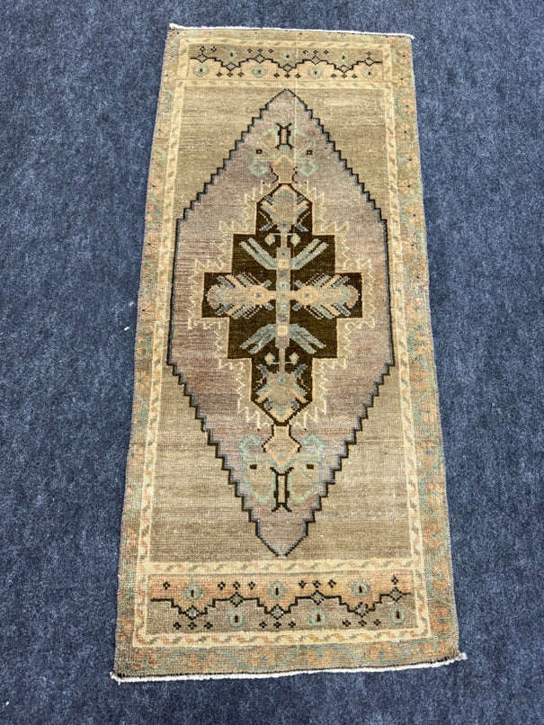 Turkish Yastik Rug  1'6" x  3'6" #24260