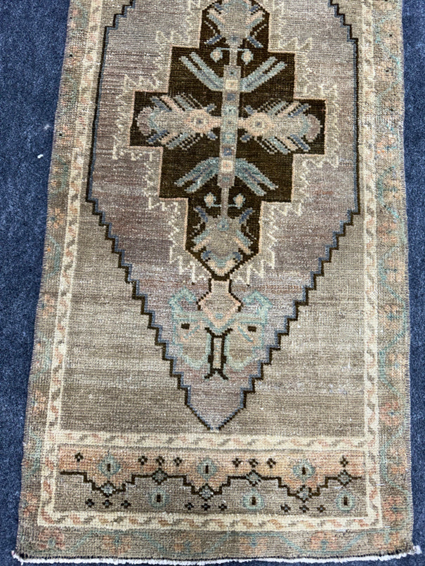 Turkish Yastik Rug  1'6" x  3'6" #24260