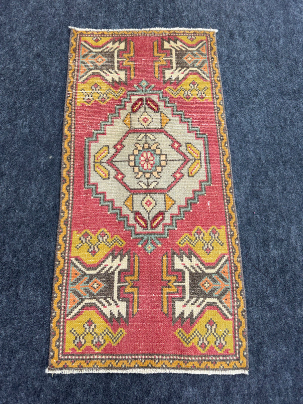 Turkish Yastik Rug  1'7" x  3'3" #24258