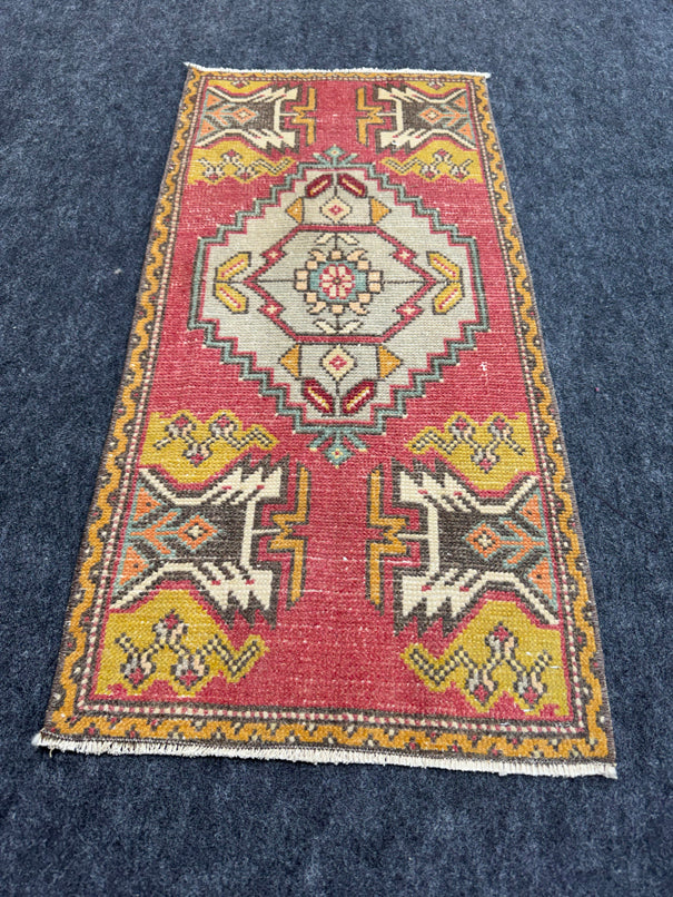 Turkish Yastik Rug  1'7" x  3'3" #24258