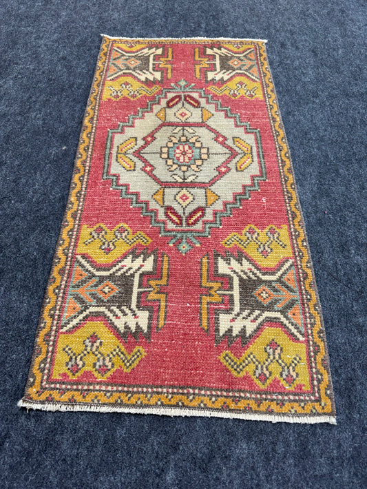 Turkish Yastik Rug  1'7" x  3'3" #24258