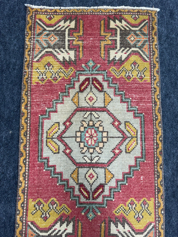 Turkish Yastik Rug  1'7" x  3'3" #24258
