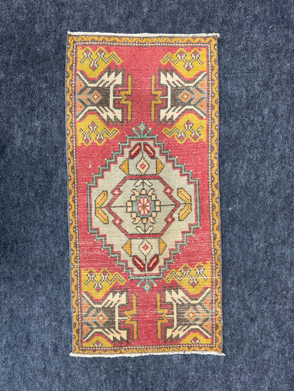 Turkish Yastik Rug  1'7" x  3'3" #24258