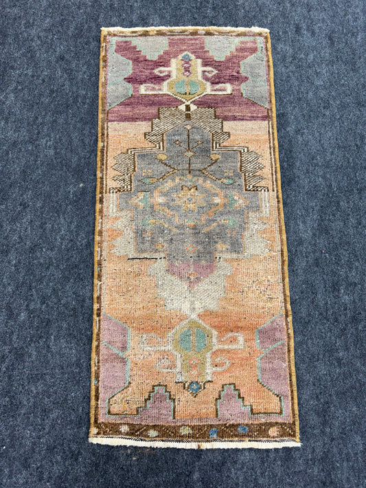 Turkish Yastik Rug  1'5" x  3'3" #24256