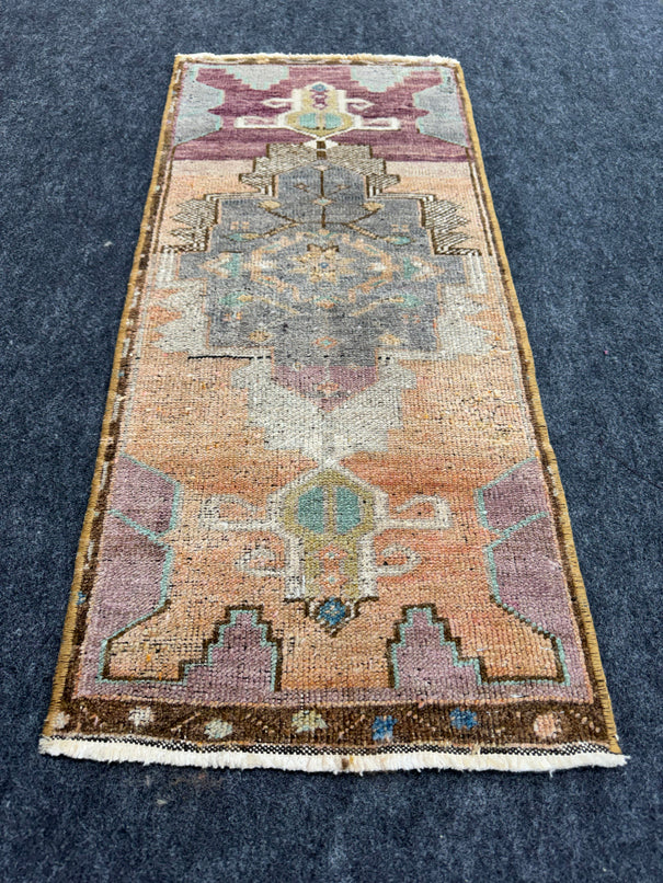 Turkish Yastik Rug  1'5" x  3'3" #24256