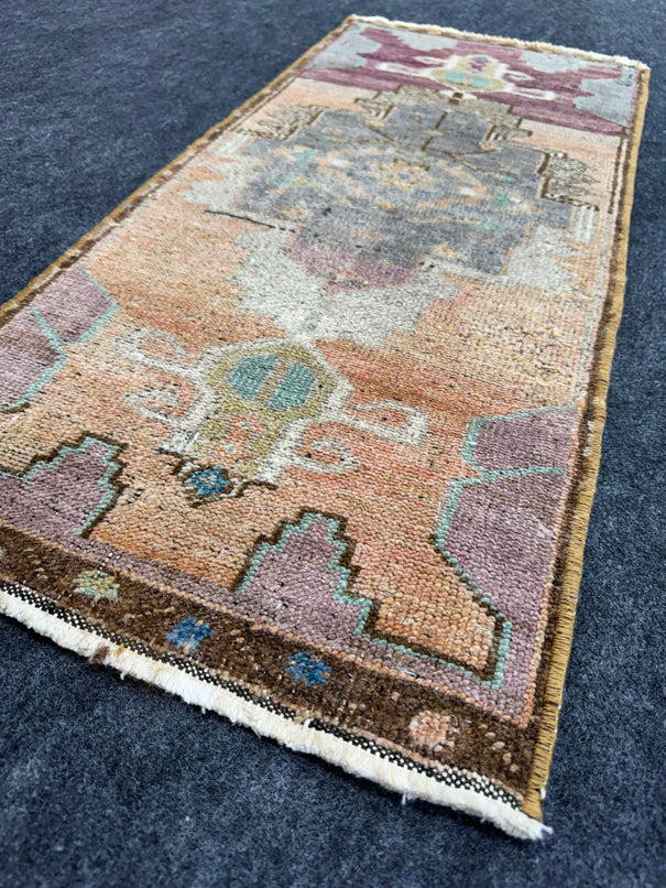 Turkish Yastik Rug  1'5" x  3'3" #24256