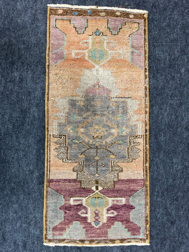 Turkish Yastik Rug  1'5" x  3'3" #24256