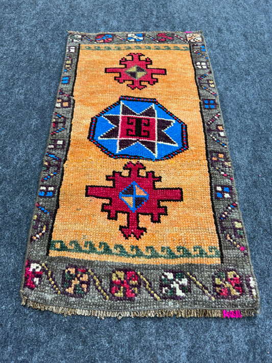 Turkish Yastik Rug  1'7" x  2'10" #24254