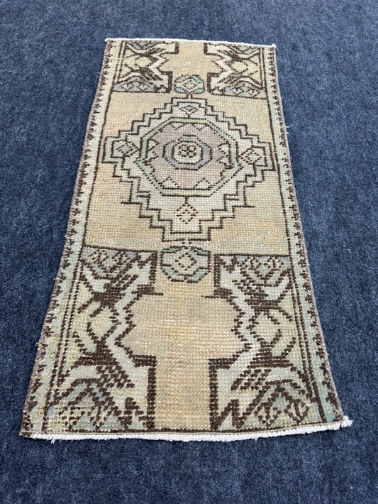 Turkish Yastik Rug  1'5" x  3' #24253