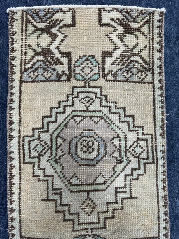 Turkish Yastik Rug  1'5" x  3' #24253
