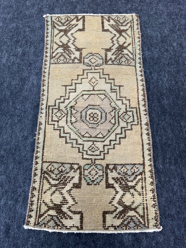 Turkish Yastik Rug  1'5" x  3' #24253