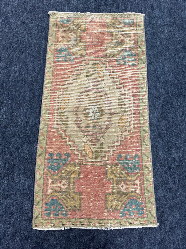Turkish Yastik Rug  1'6" x  3'1" #24252