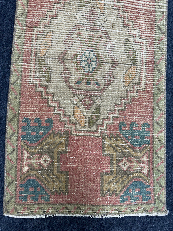 Turkish Yastik Rug  1'6" x  3'1" #24252