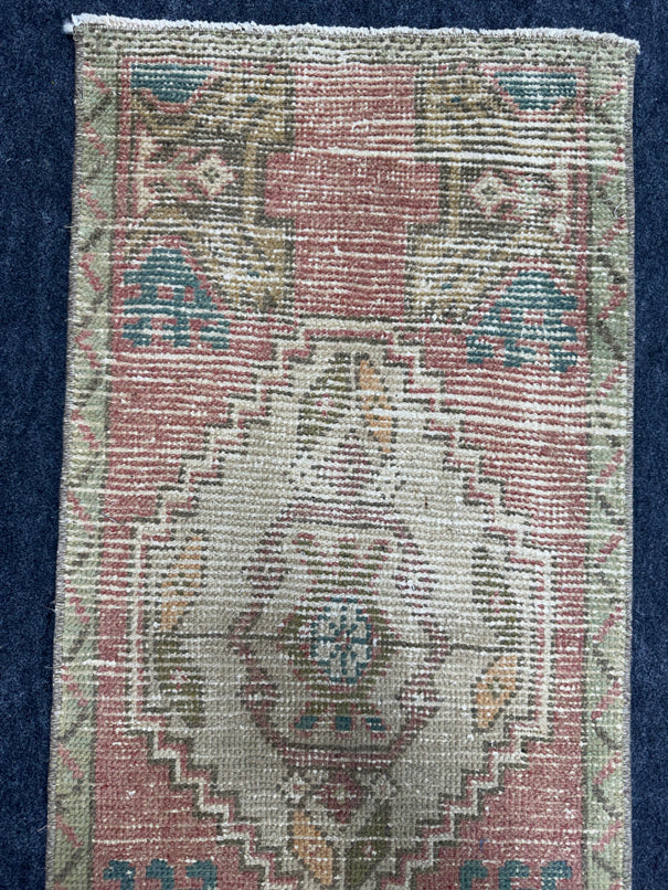 Turkish Yastik Rug  1'6" x  3'1" #24252