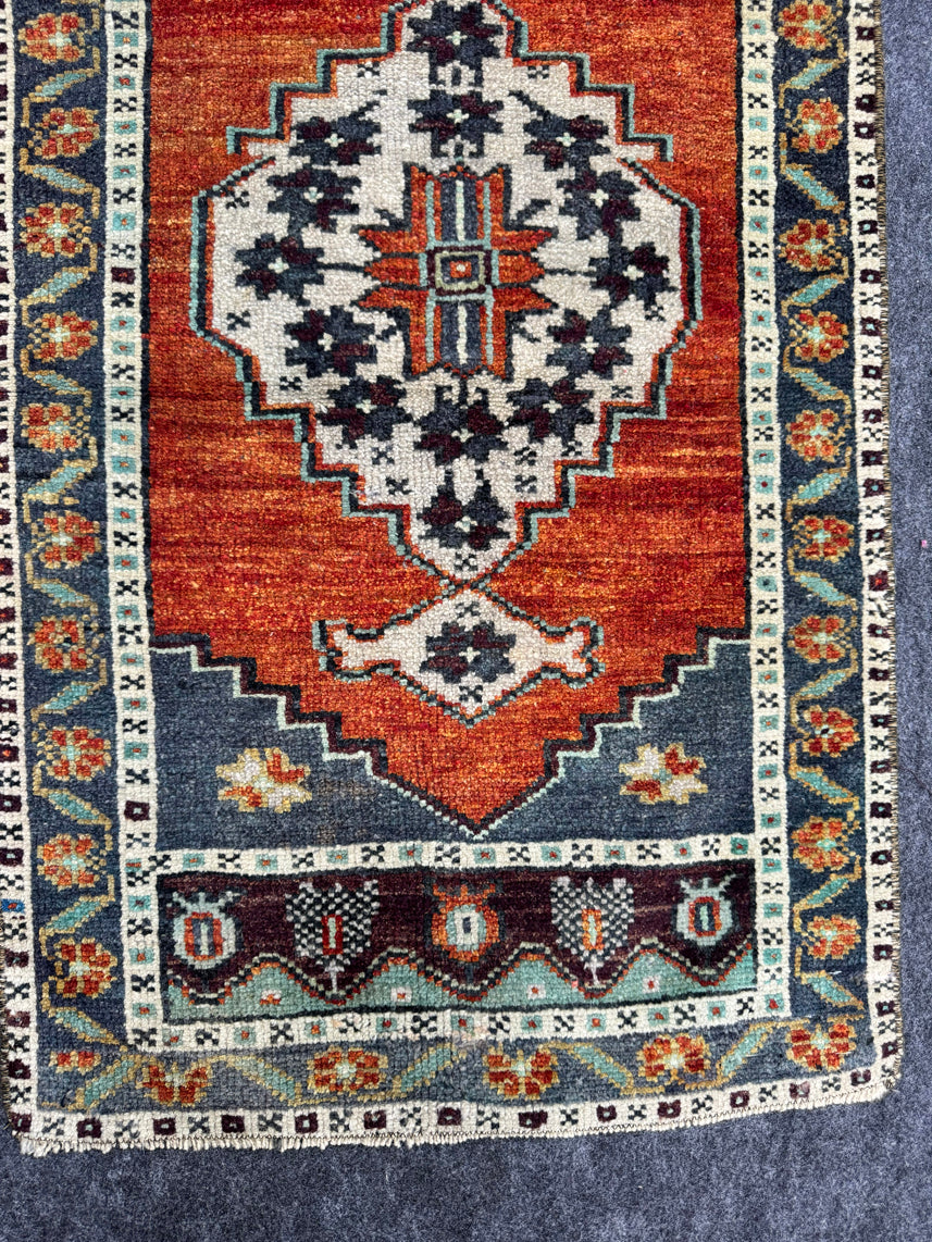 Turkish Yastik Rug  1'10" x  3'4" #24250