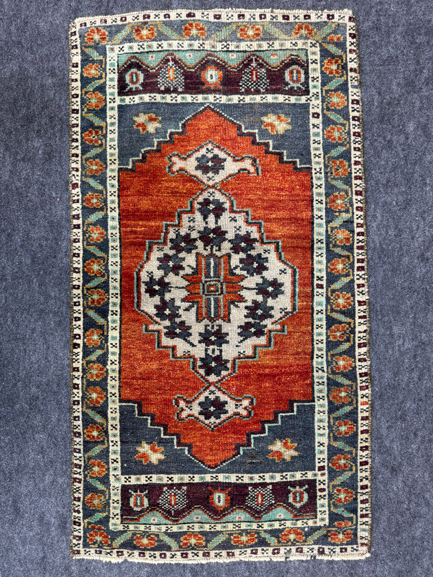 Turkish Yastik Rug  1'10" x  3'4" #24250