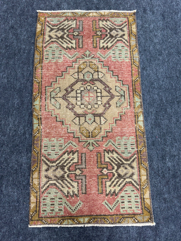 Turkish Yastik Rug  1'6" x  3' #24247