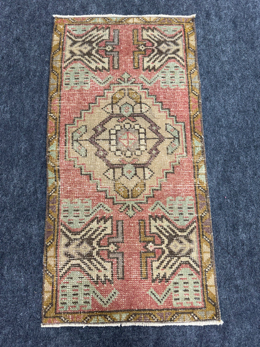 Turkish Yastik Rug  1'6" x  3' #24247