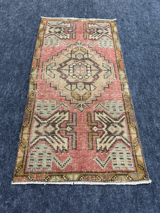Turkish Yastik Rug  1'6" x  3' #24247