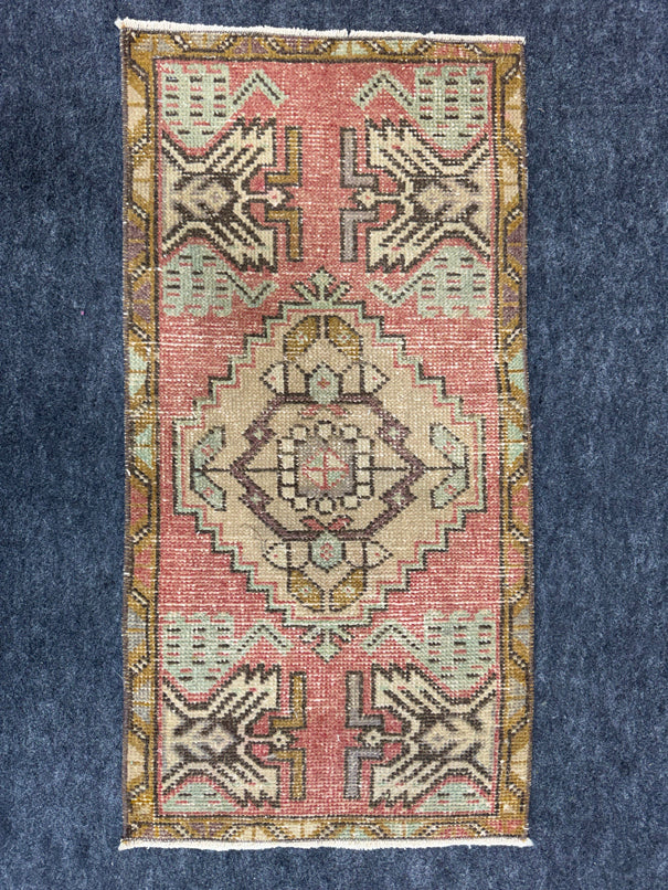 Turkish Yastik Rug  1'6" x  3' #24247