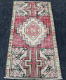 Turkish Yastik Rug  1'5" x  2'9" #24244