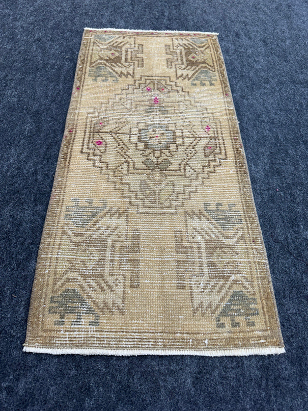 Turkish Yastik Rug  1'5" x  3' #24240