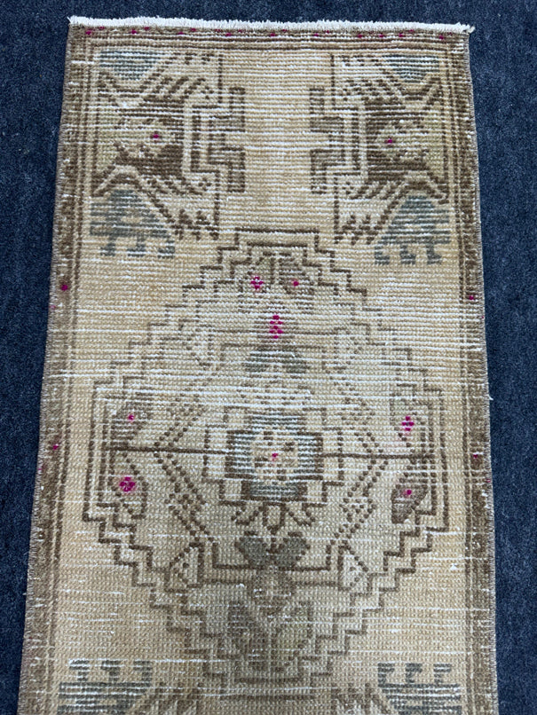 Turkish Yastik Rug  1'5" x  3' #24240