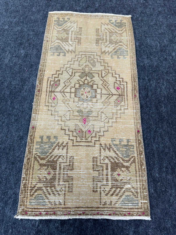 Turkish Yastik Rug  1'5" x  3' #24240