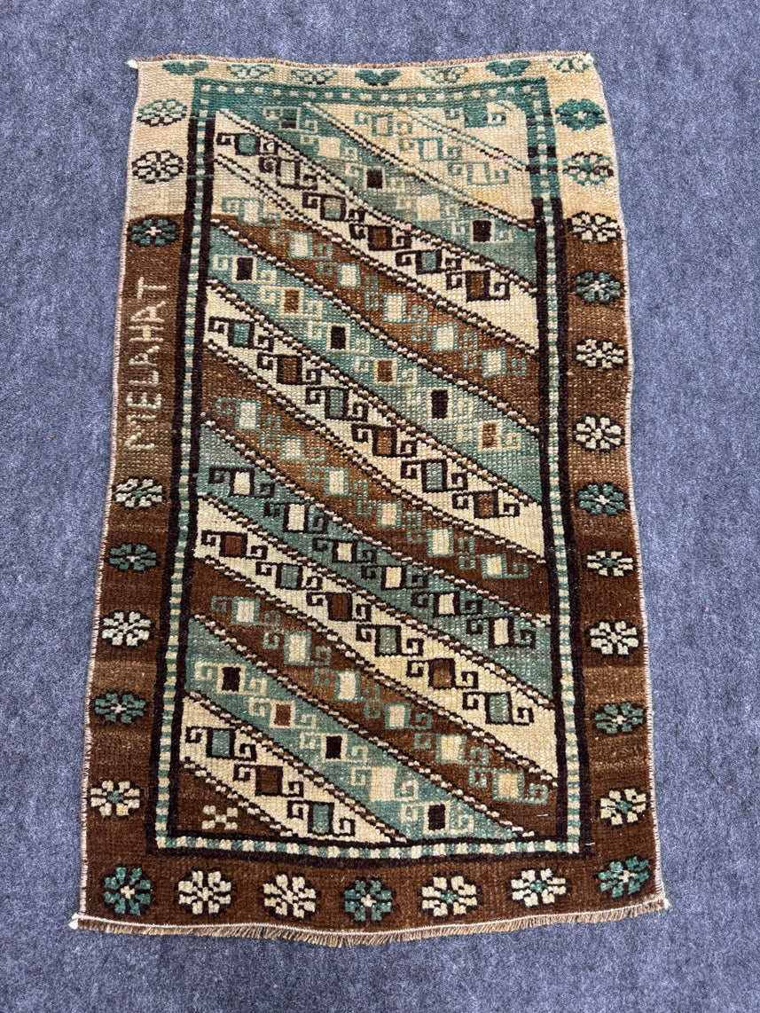 Turkish Yastik Rug  1'8" x  2'10" #24243